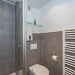 Bismarckstrasse 5a, App 15 *