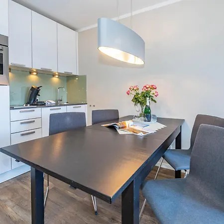 Lägenhet Bismarckstrasse 5a, App 15 *