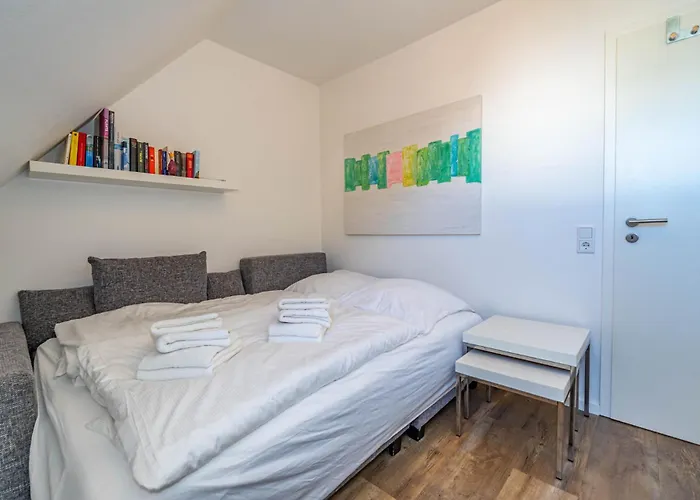 Bismarckstrasse 5a, App 15 *