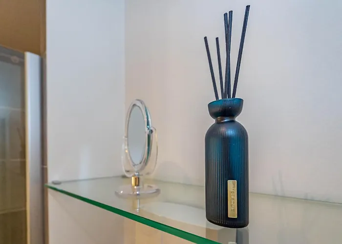 Bismarckstrasse 5a, App 15 *